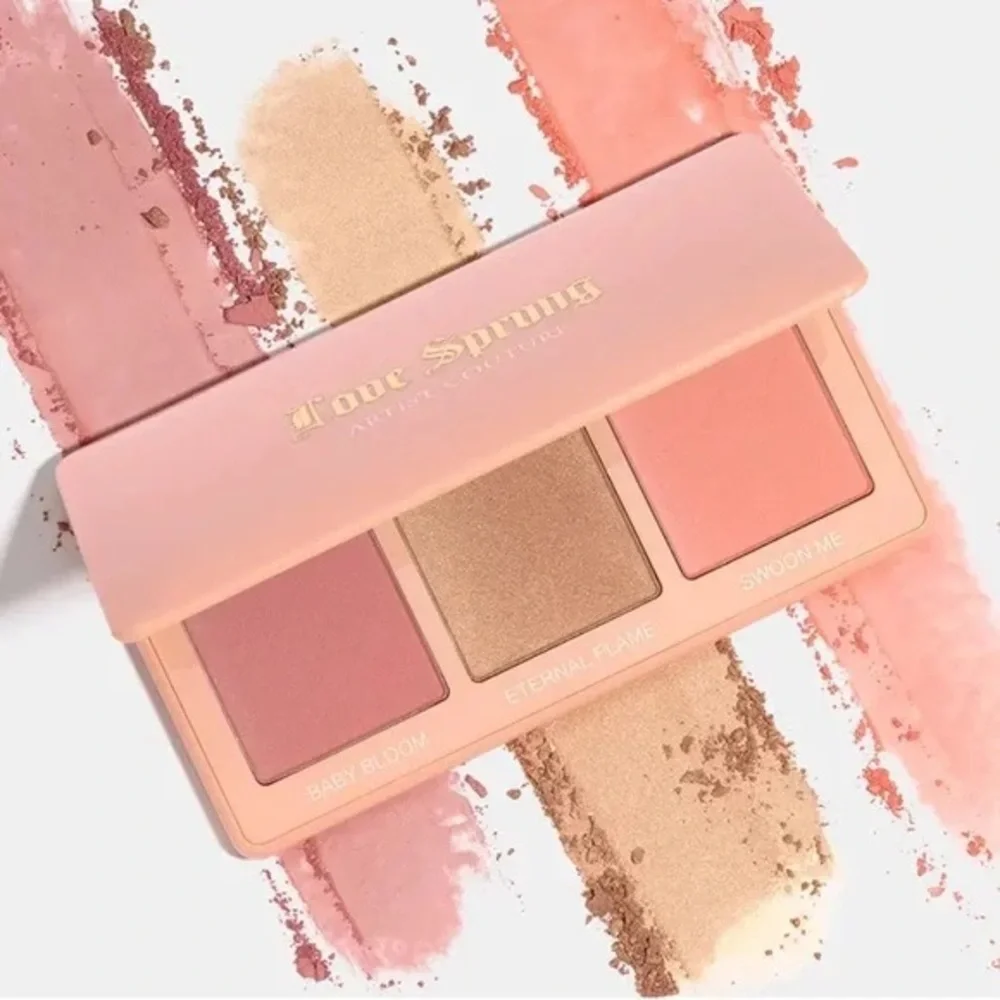 Artist Couture Love Sprung Blush Palette